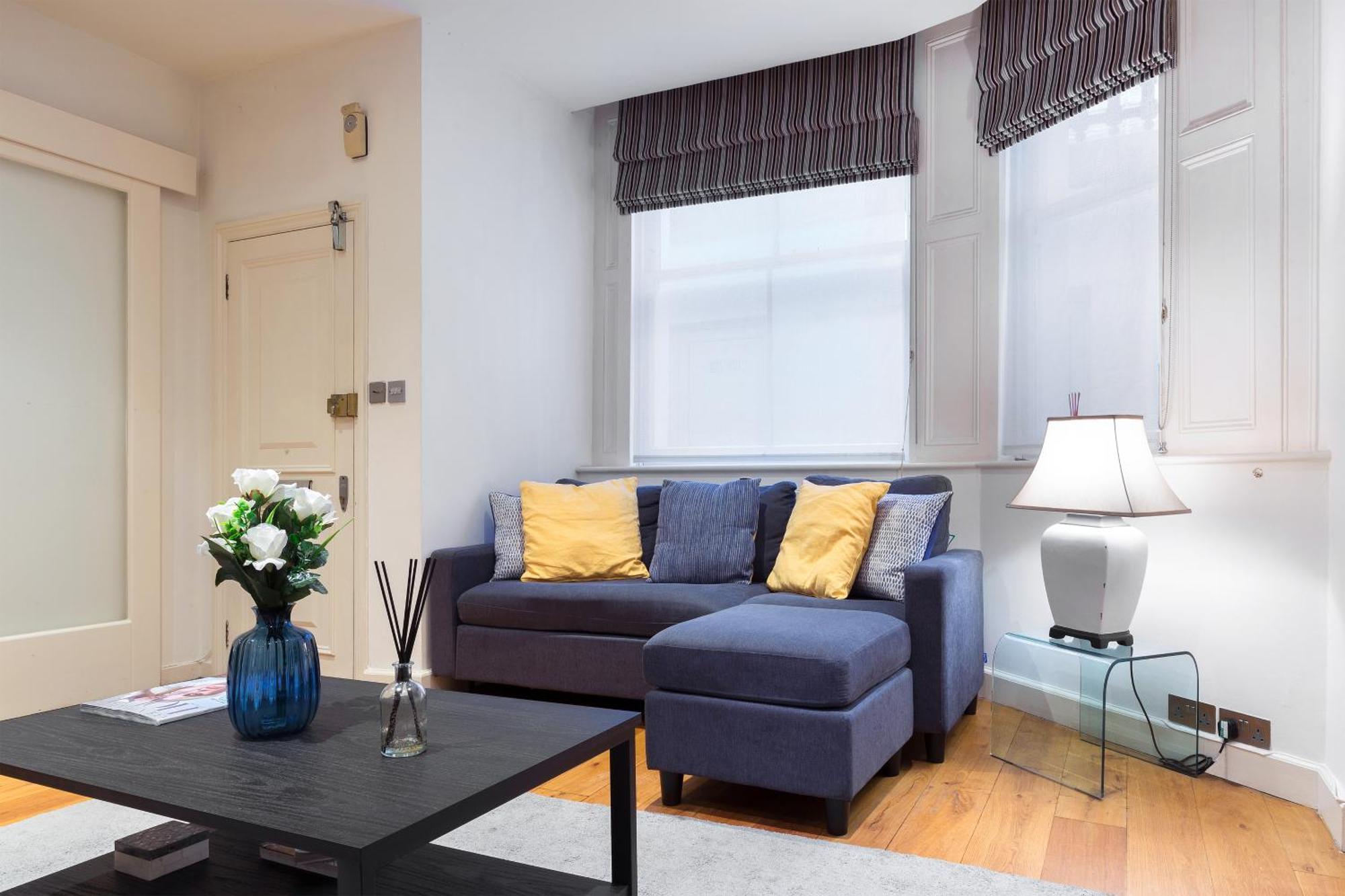 Hyde Park - Knightsbridge - Private Entrance *